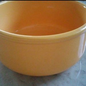Glossy Sunflower Yellow Bowl NWOT